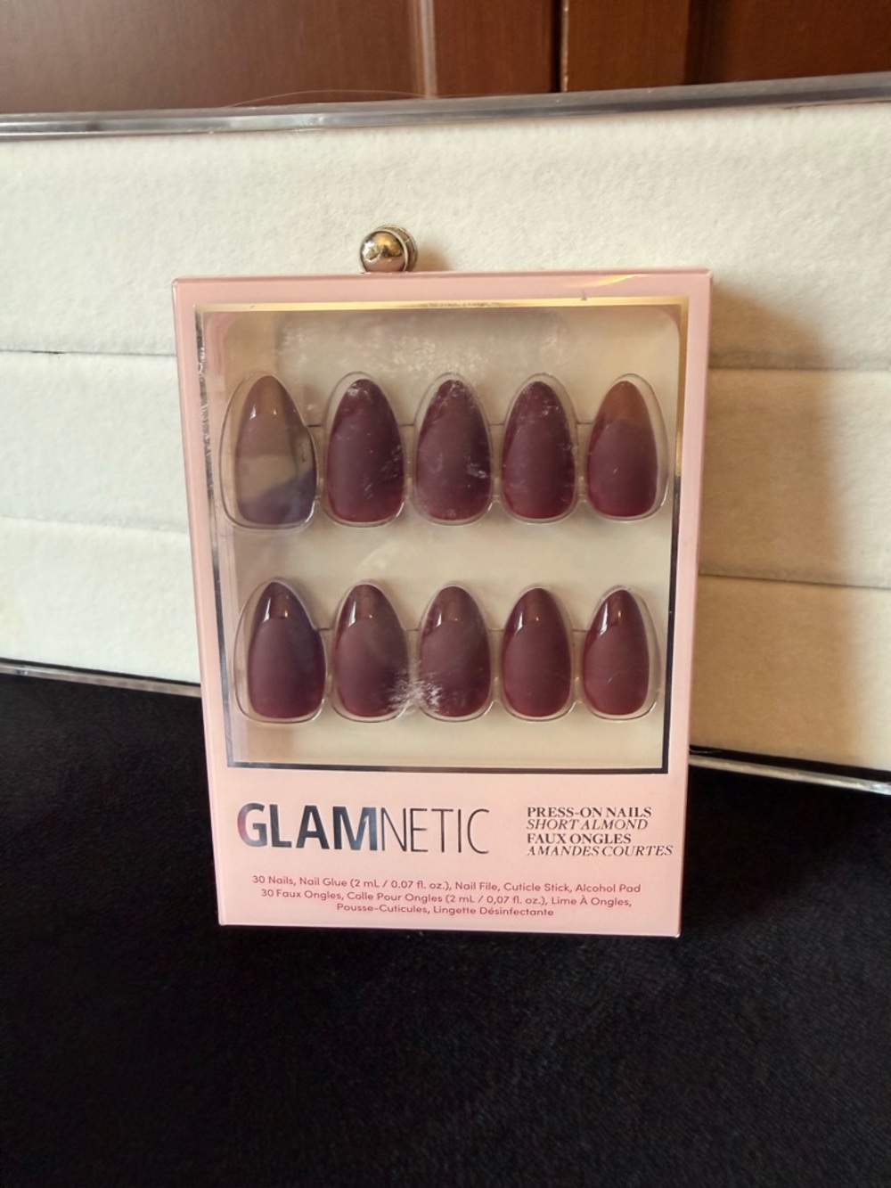 GLAMnetic Short Almond Press-On Nails in Mauve Plum
